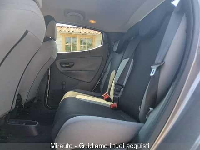Lancia Ypsilon Ypsilon 1.2 69 CV 5 porte Silver