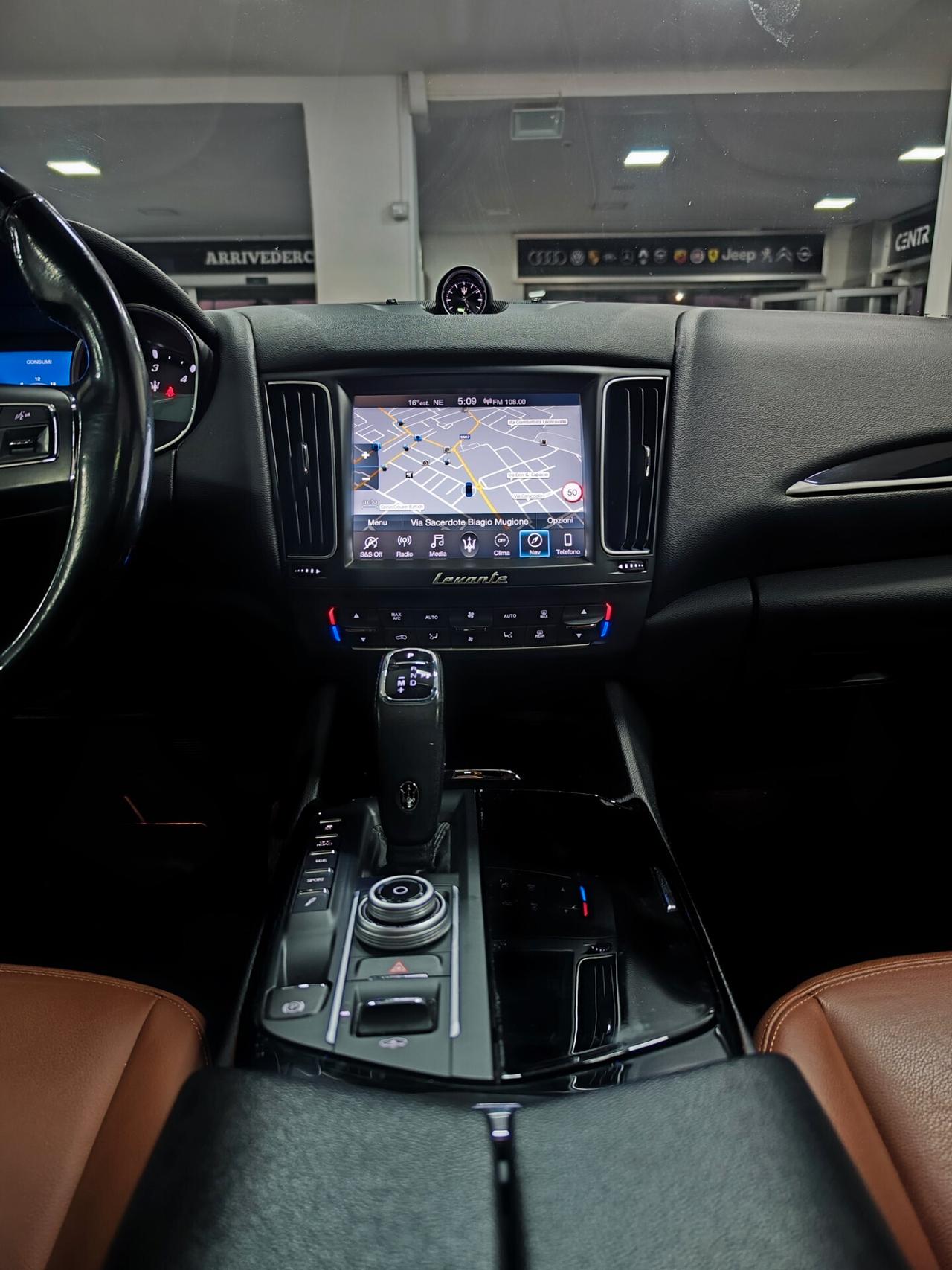 Maserati Levante V6 Diesel 250 CV AWD Granlusso Tetto