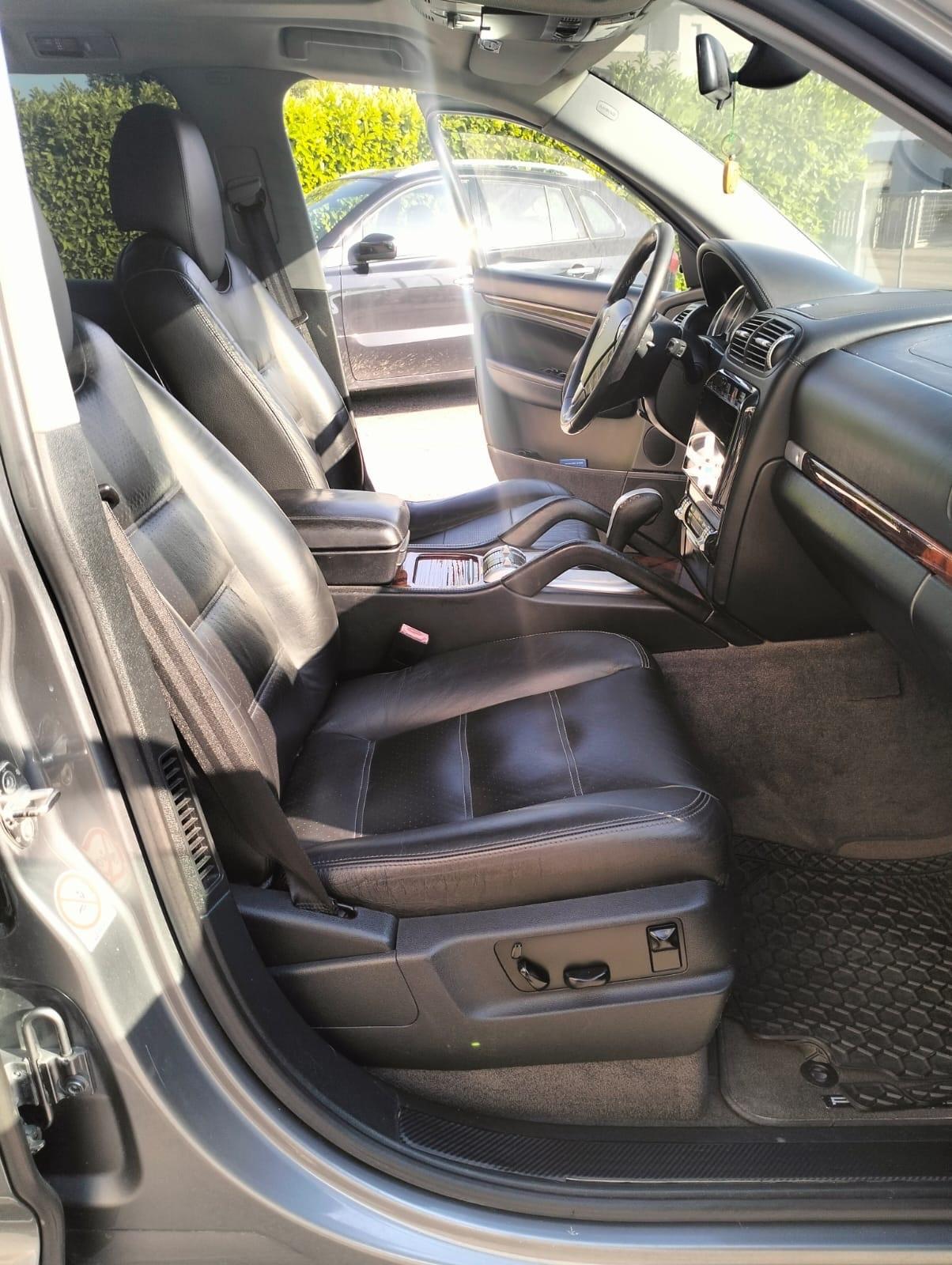 Porsche Cayenne 4.5 cat S