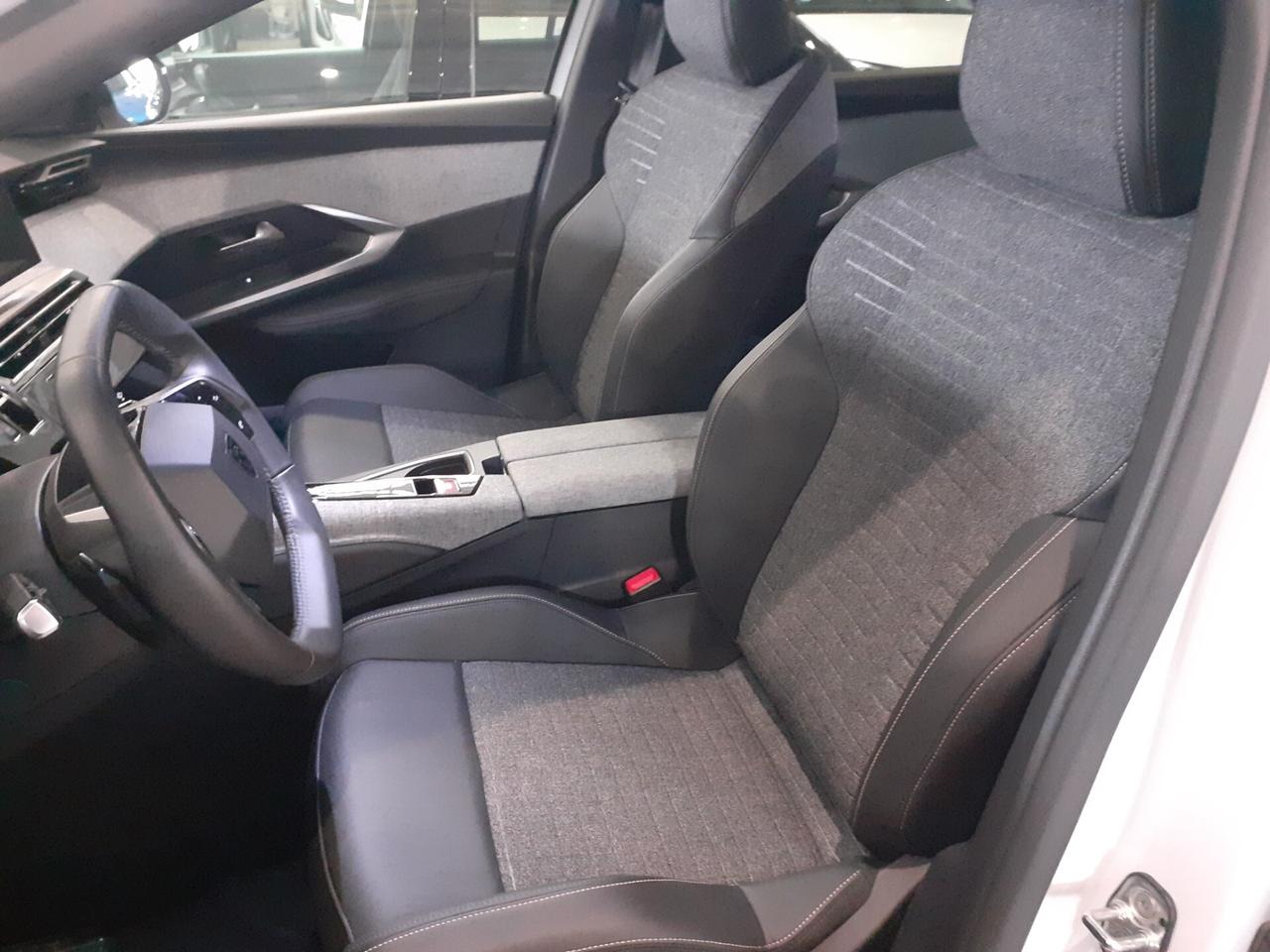Peugeot 5008 Hybrid 145 e-DCS6 Allure