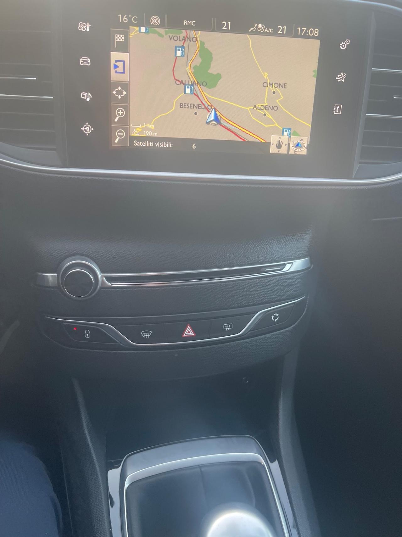 Peugeot 308 BlueHDi 100 S&S SW Business