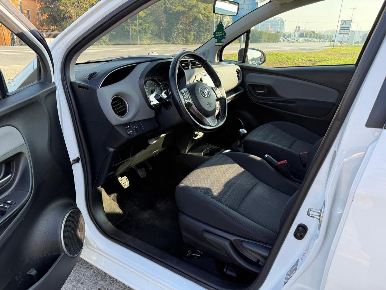 Toyota Yaris 1.0 5 porte Lounge