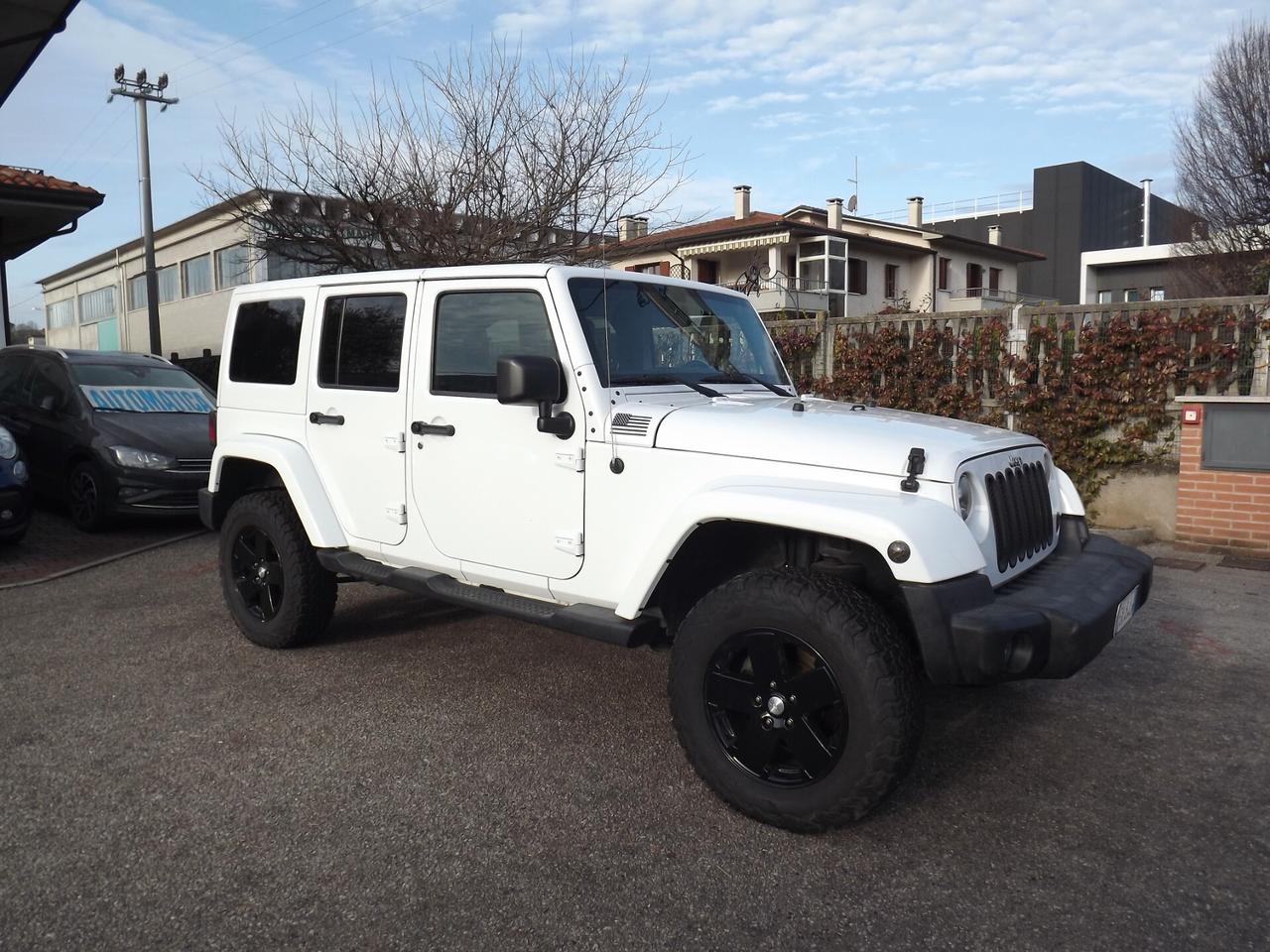 Jeep Wrangler Unlimited 2.8 CRD DPF Sahara Auto