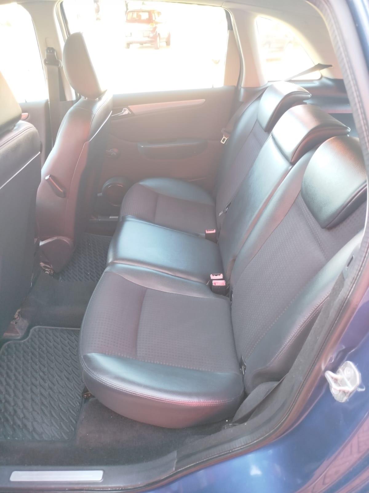 Mercedes-benz B 180 NGT BlueEFFICIENCY Executive