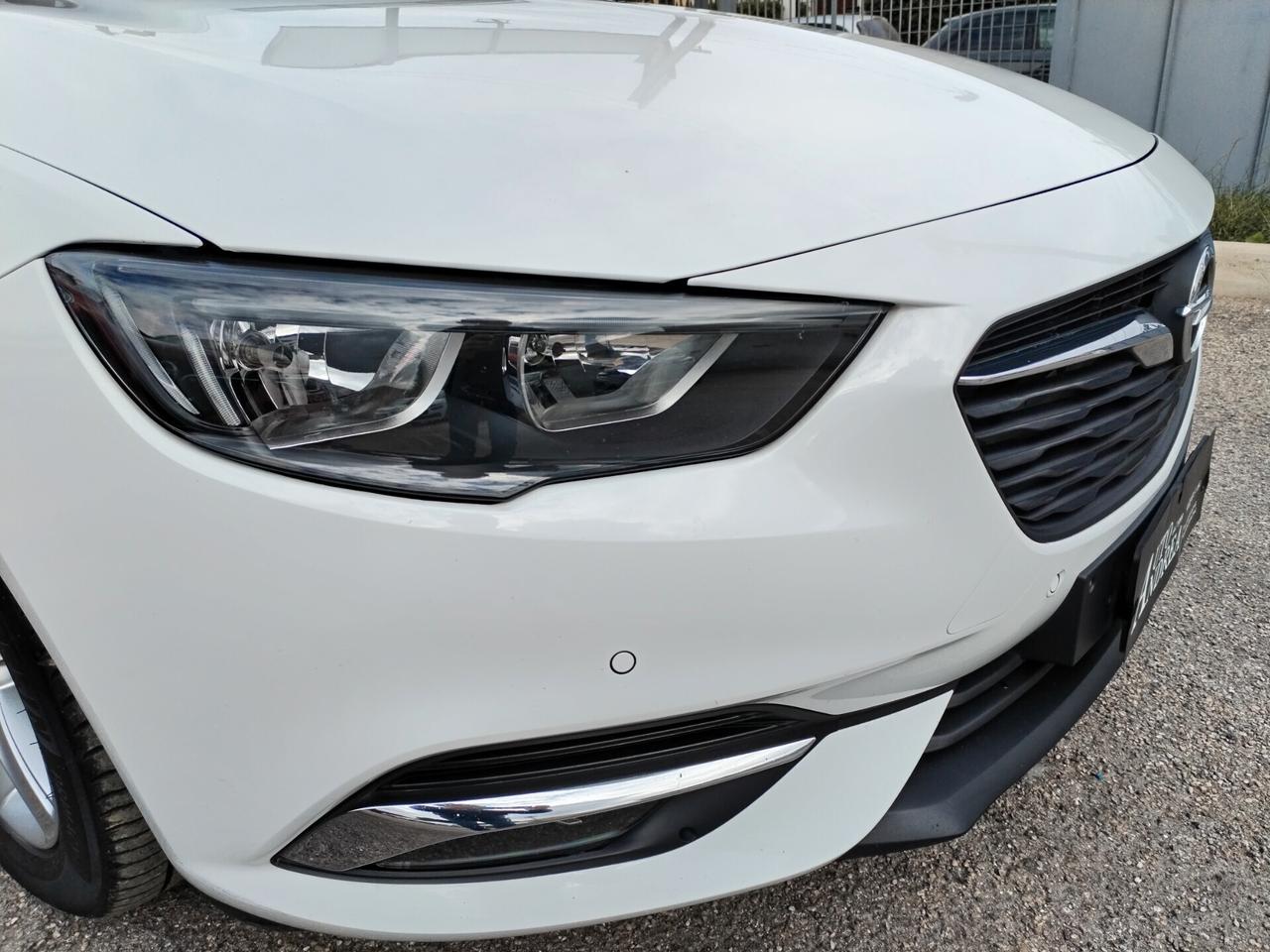 Opel Insignia 2.0 CDTI 170cv navig cam led 2020