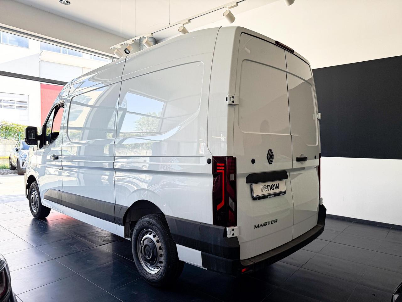 Renault Master t35 2.0 blue dci 130cv l2h2