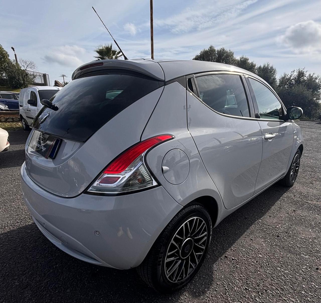 Lancia Ypsilon 1.3 MJT 16V 95 CV 5 porte S&S Mya