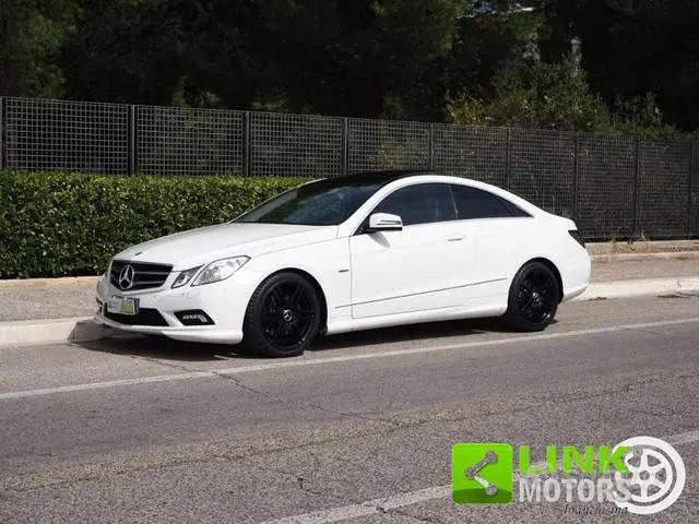 MERCEDES-BENZ E 220 CDI Coup Avantgarde