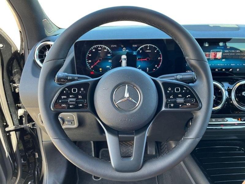 Mercedes-Benz GLA GLA-H247 2020 180 d Sport auto