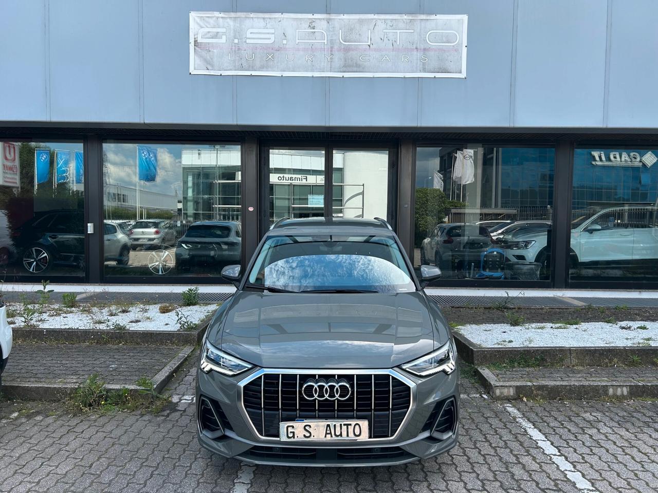 Audi Q3 35 1.5 tfsi mhev S line edition s-tronic