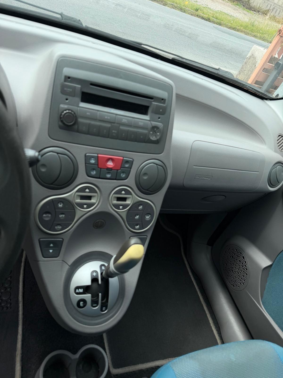 Fiat Panda 1.2 Dualogic
