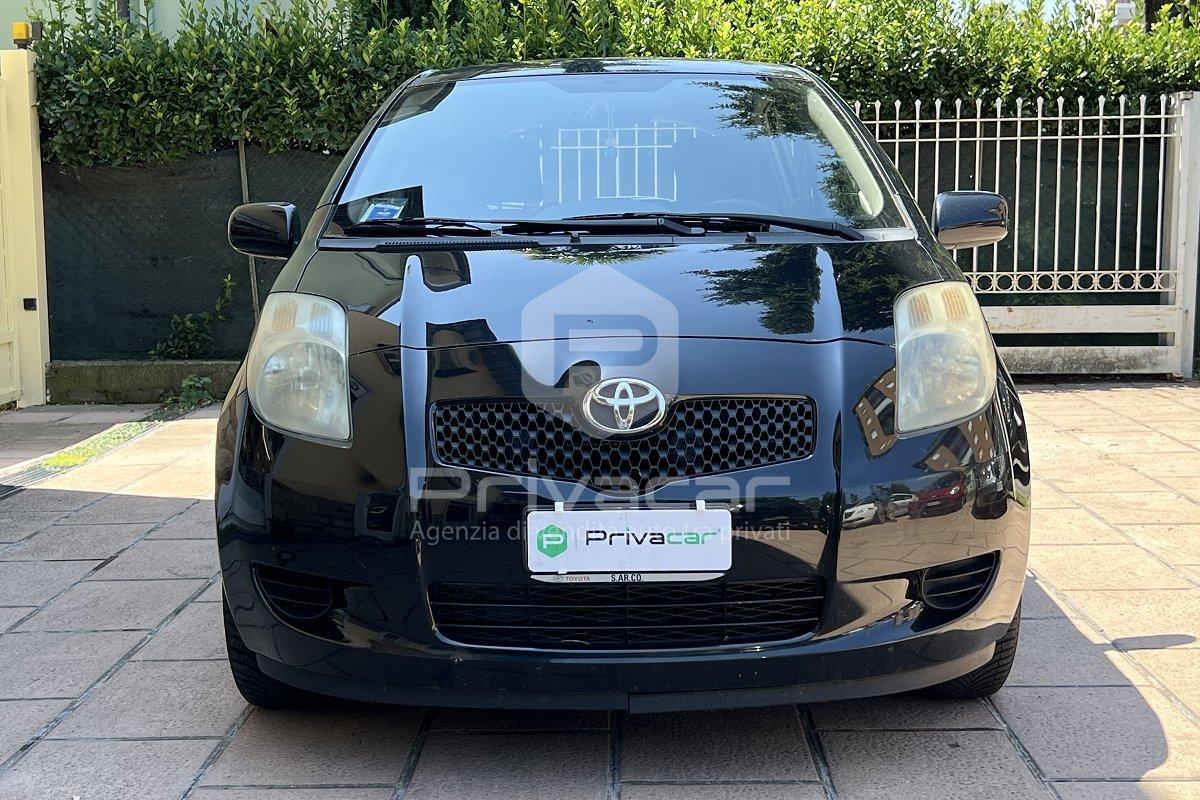 TOYOTA Yaris 1.0 5 porte Sol
