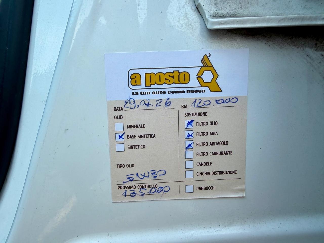 Toyota Yaris 1.0benz 2012 120.000km per neopatentati