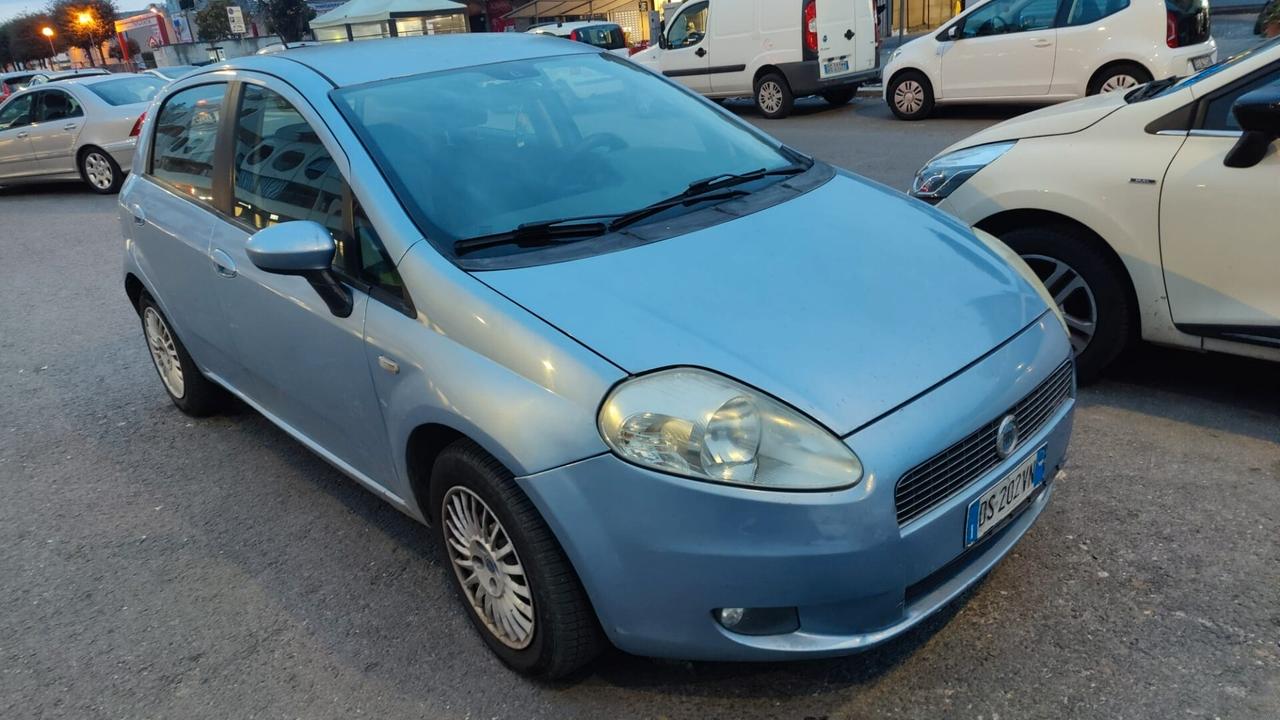 Fiat Grande Punto 1.4 Starjet 16V 5 Porte GPL