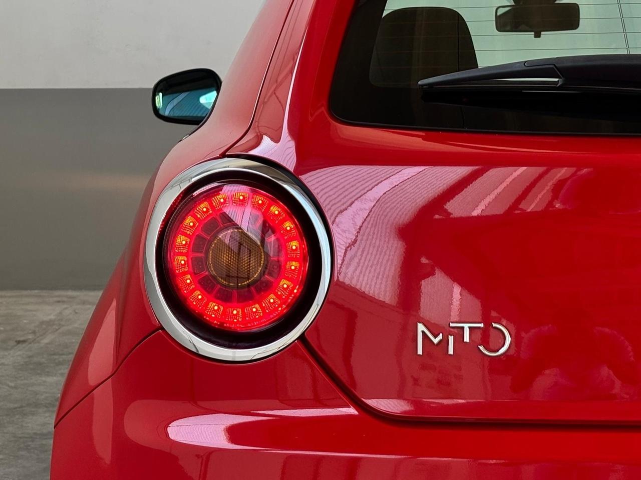 Alfa Romeo MiTo 1.4 T 155 CV Distinctive Sport Pack