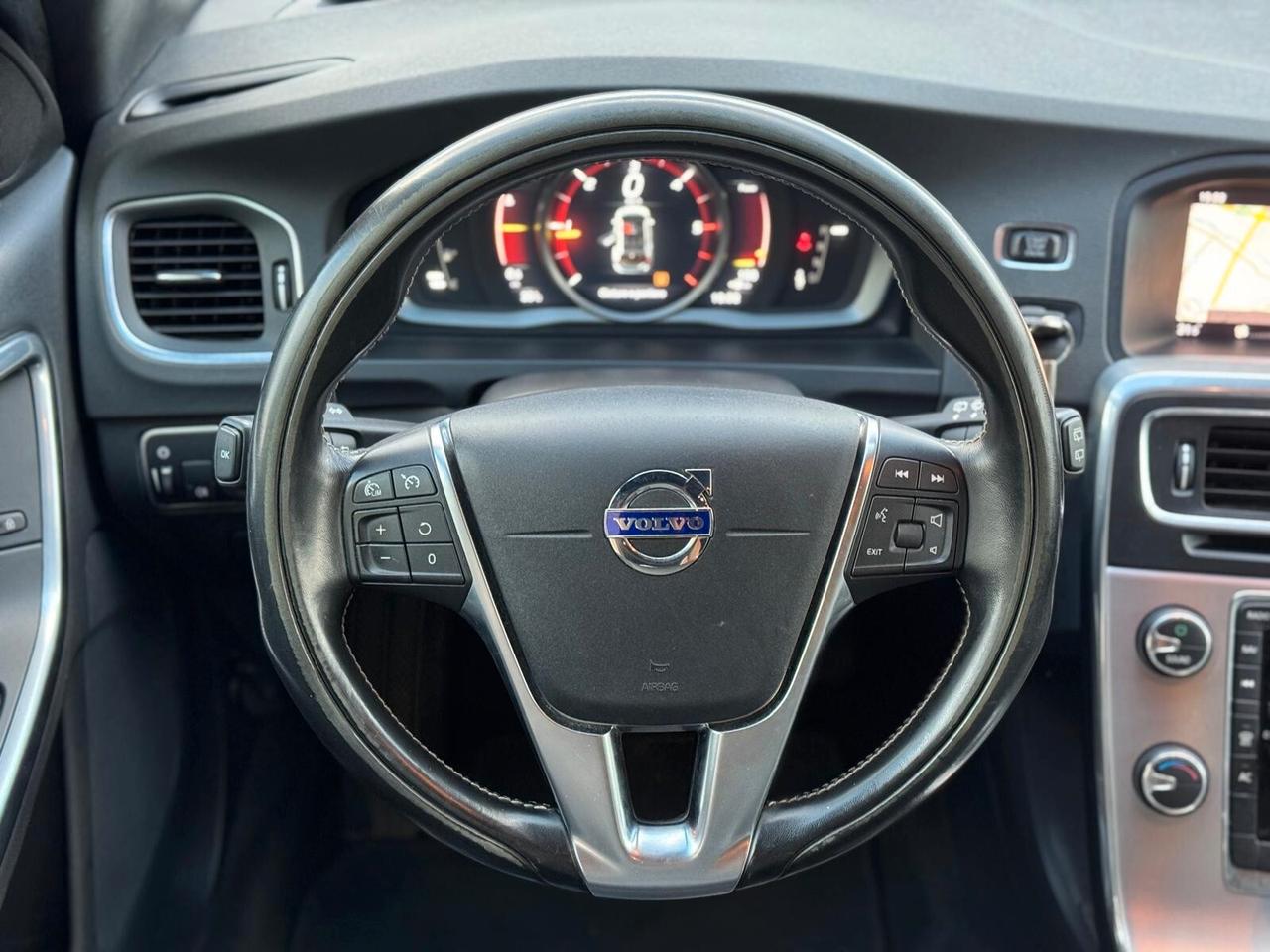 Volvo V60 D2 Geartronic Dynamic Edition