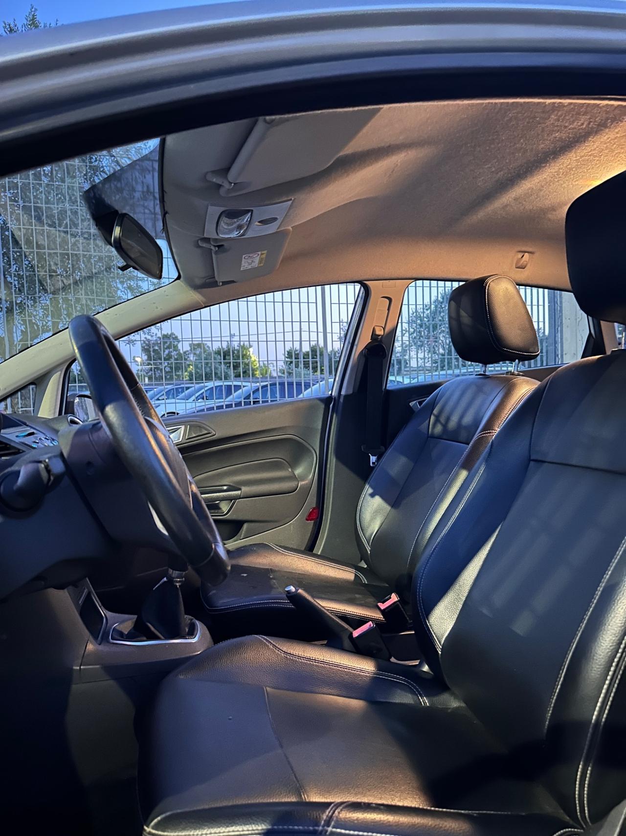 Ford Fiesta 1.5 TDCi 75CV 5 porte-2015