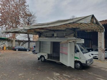 RENAULT Master 2.5 td furgone negozio con tendone idraulico