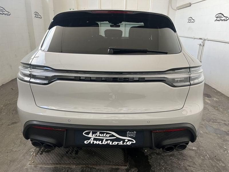 Porsche Macan 2.0 T tua 769,00 al mese