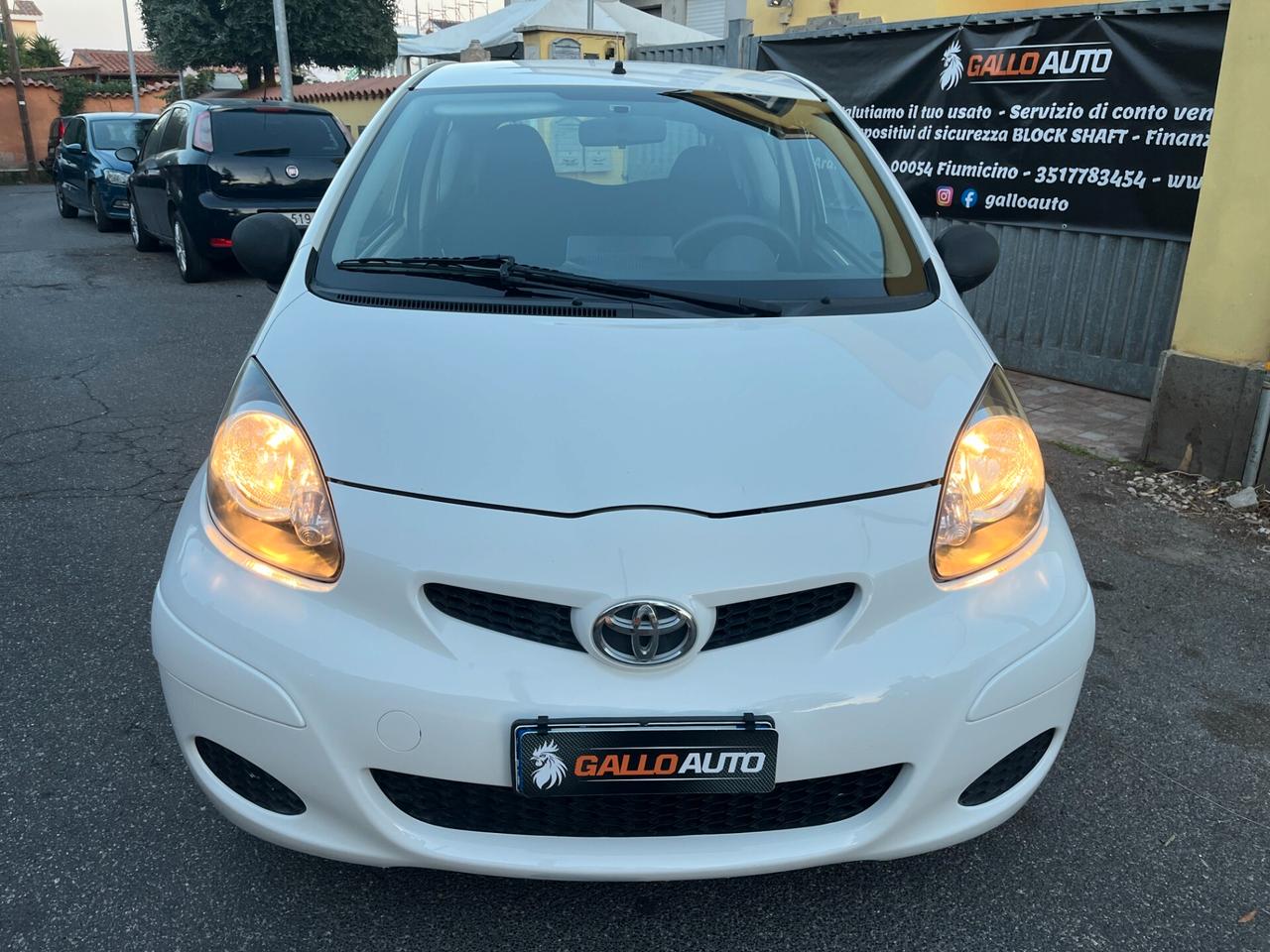 Toyota Aygo 1.0 12V VVT-i 3 porte Deep Ocean Connect