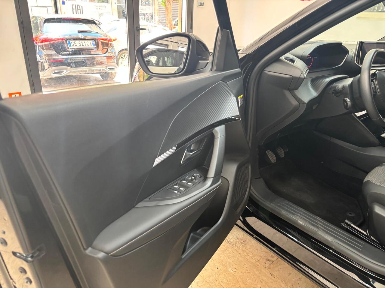 Peugeot 2008 PureTech 100 S&S Allure