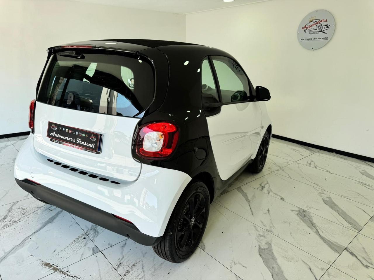 Smart ForTwo 70 1.0-AUTOM-NO VIMCOLO FINANZIAMENTO-2017