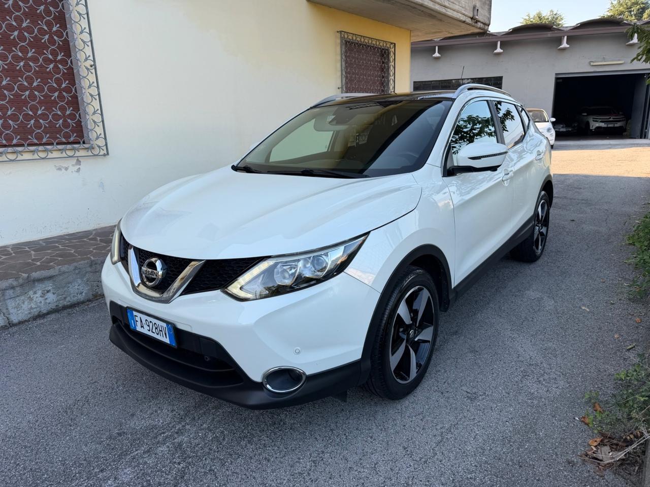 Nissan Qashqai 1.6 dCi 2WD 360