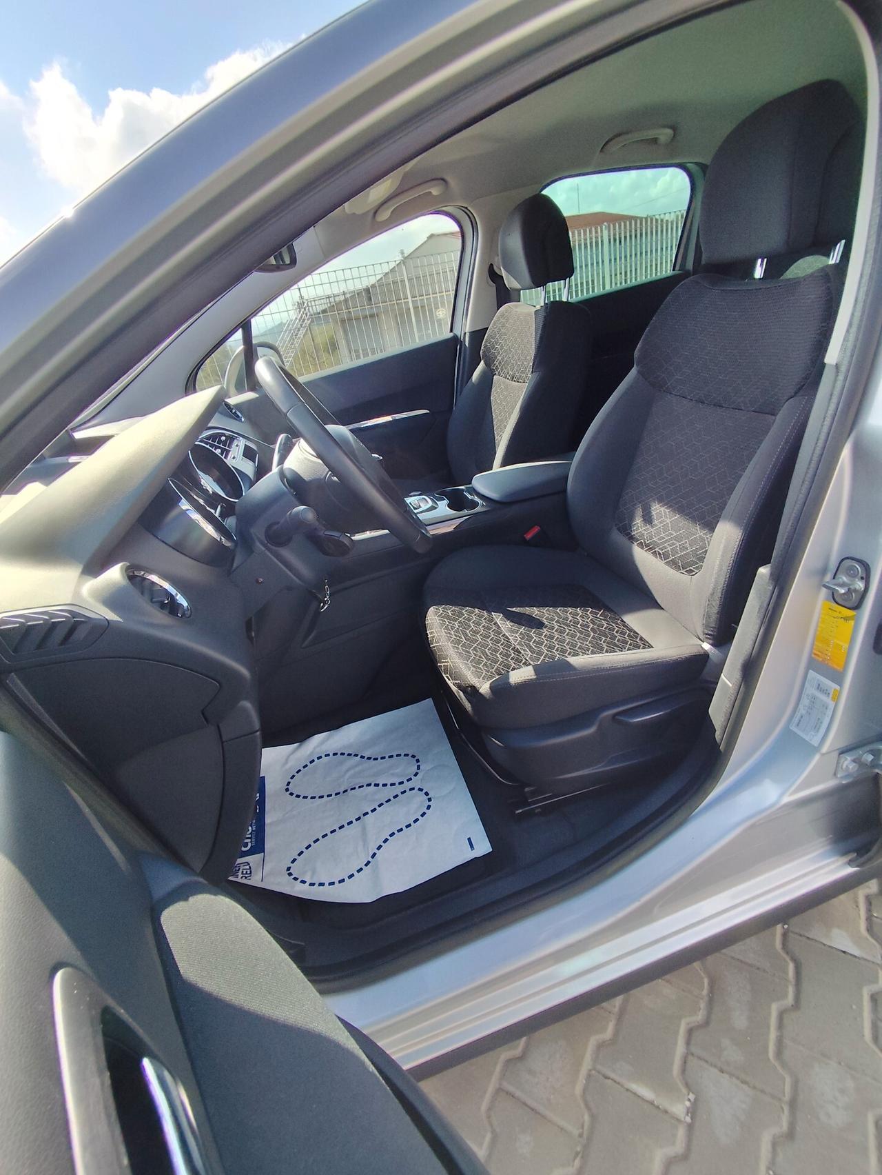 Peugeot 3008 BlueHDi 120 S&S Business