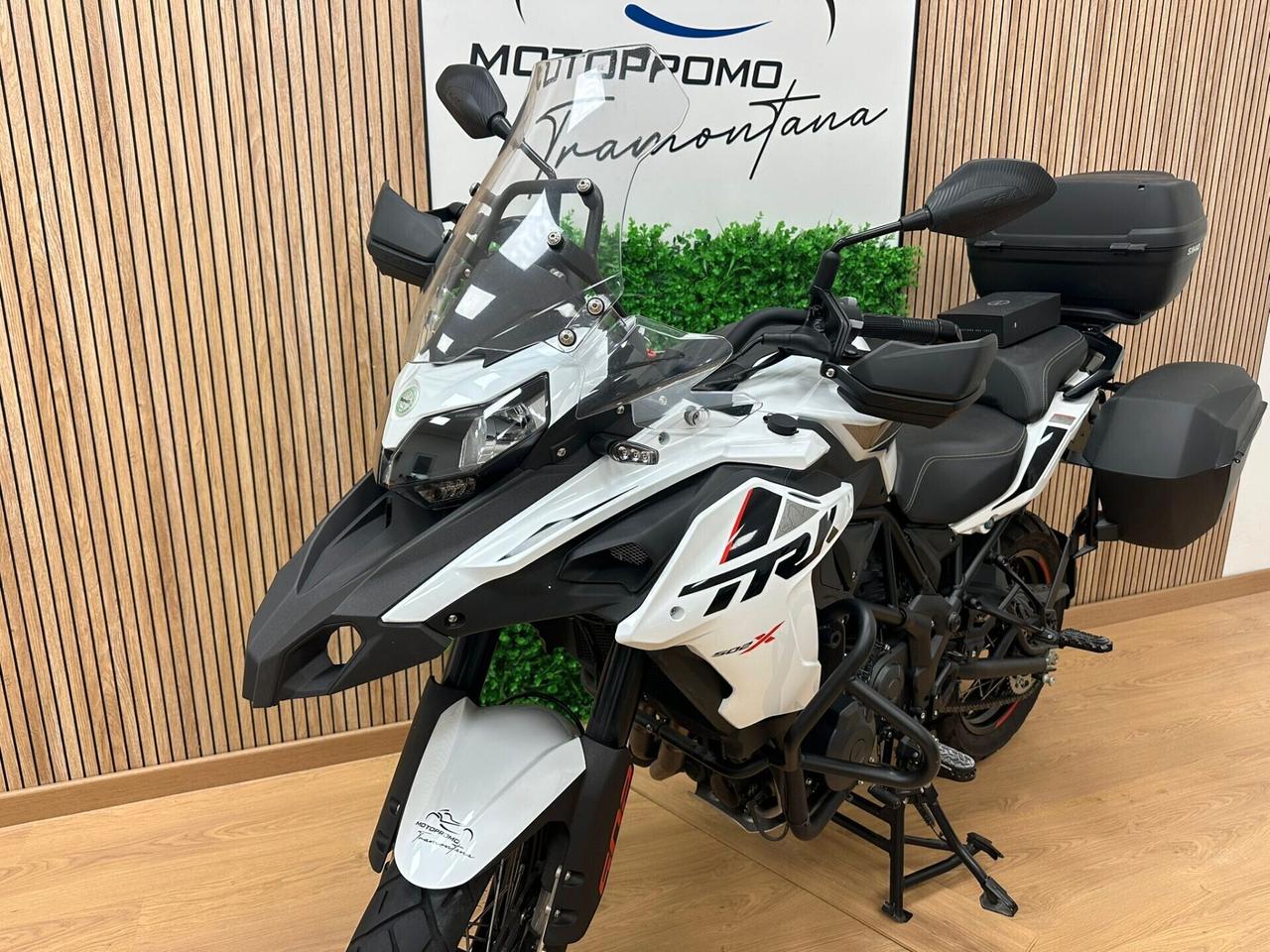 BENELLI TRK 502 X TRK502X + SET 3 VALIGE 2024
