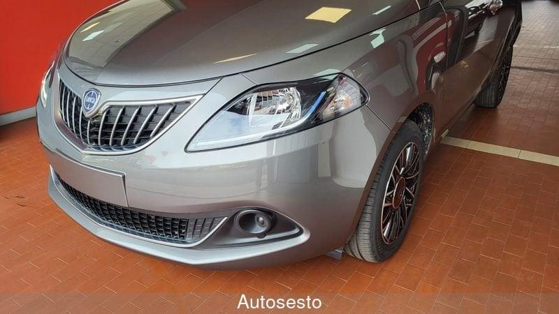 Lancia Ypsilon 1.0 FireFly 5 porte S&S Hybrid Platino