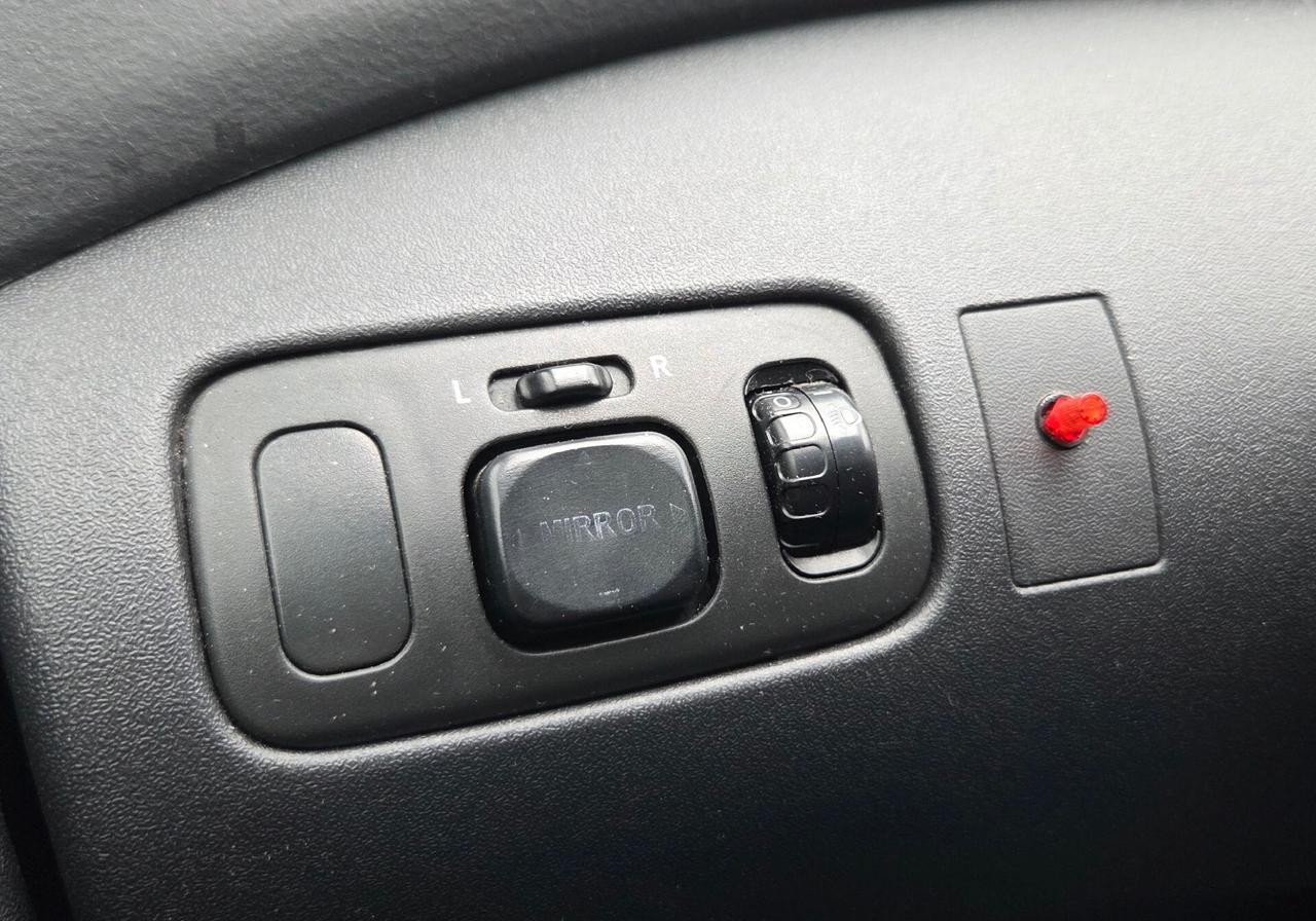 Toyota Yaris 1.4 tdi D-4D cat 3 porte Sol