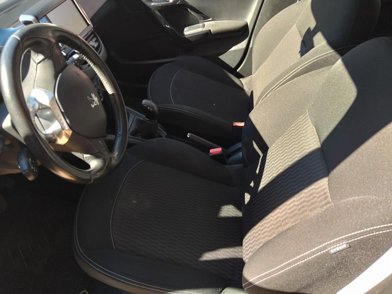 Peugeot 208 PureTech 82 5 porte Allure