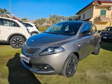 Lancia Ypsilon 1.0 FireFly 5 porte S&S Hybrid Gold