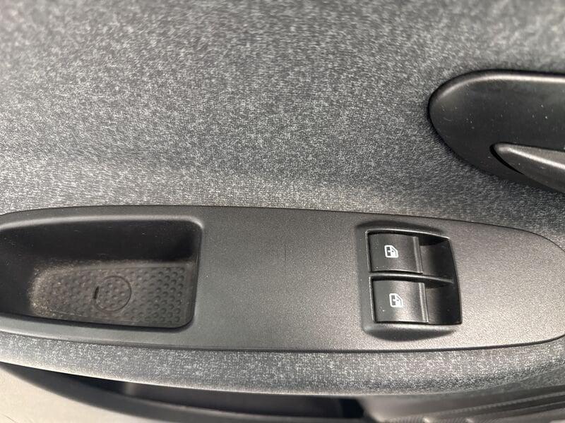Lancia Ypsilon III 2015 1.0 firefly hybrid Silver s&s 70cv