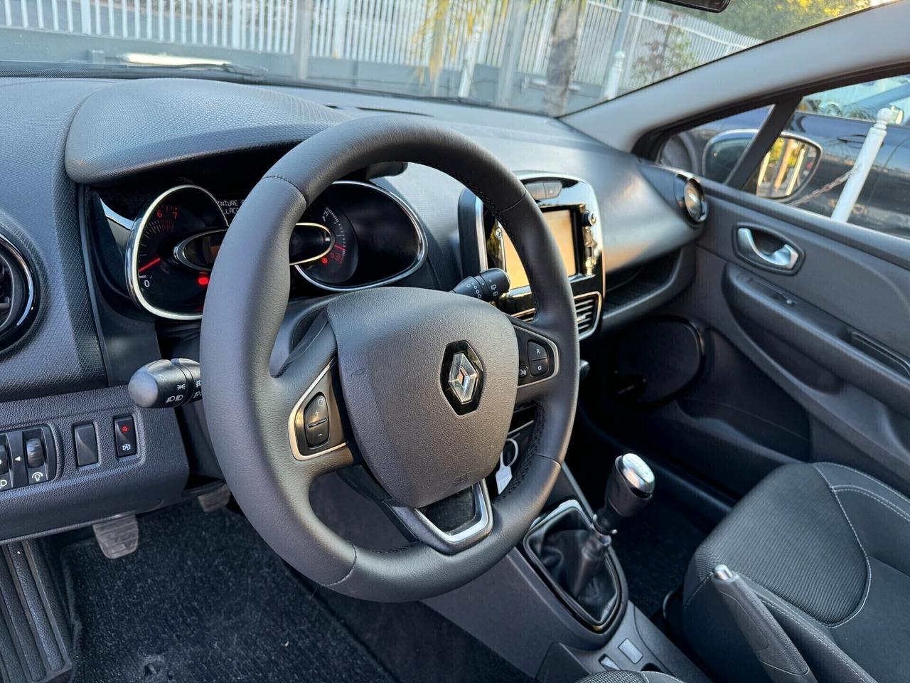 Renault Clio TCe 12V 90CV NAVI 2019