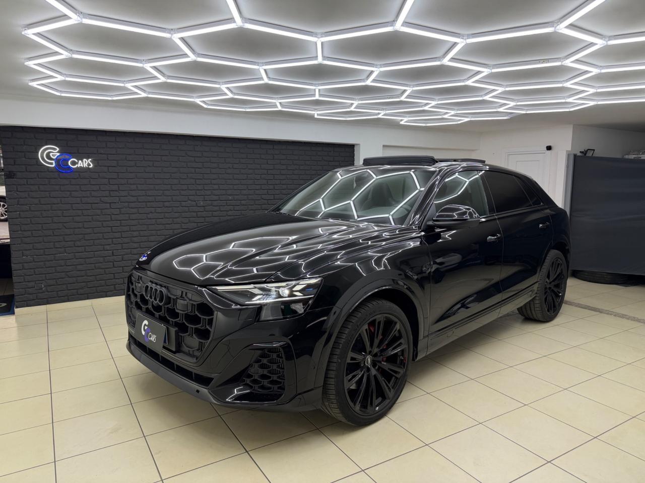 Audi Q8 SQ8 TFSI ITA UFF MATRIX TETTO 4 RUOTE STERZANTI