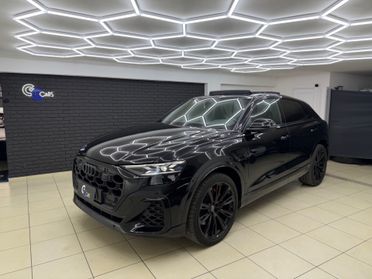 Audi Q8 SQ8 TFSI ITA UFF MATRIX TETTO 4 RUOTE STERZANTI
