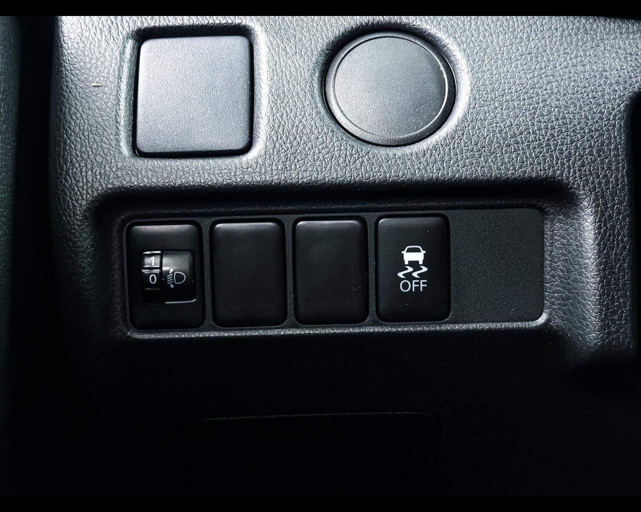 MITSUBISHI L200 2.3 D Club Cab 4x4 Easy Select Invite