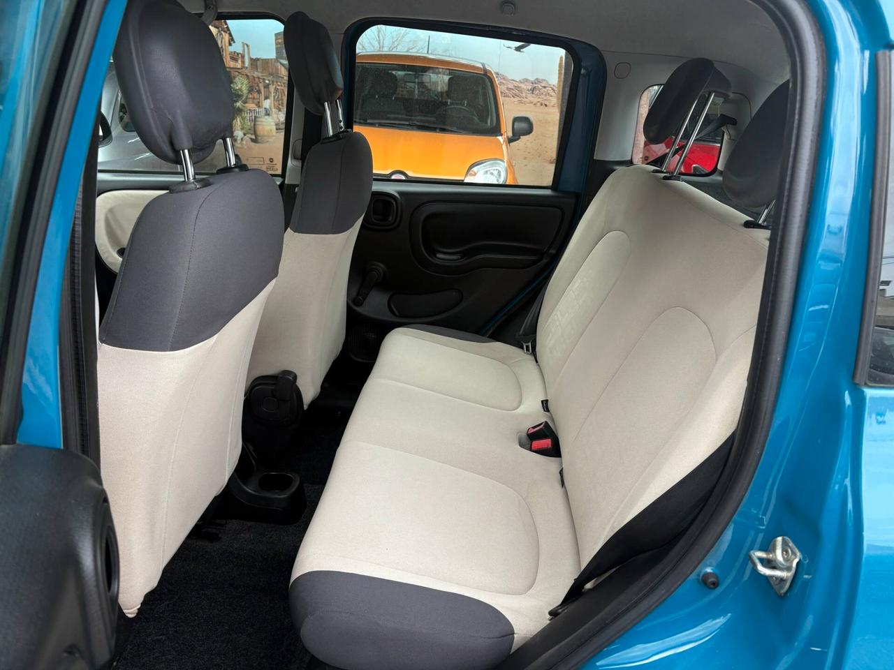 Fiat Panda 1.2 Lounge E5b