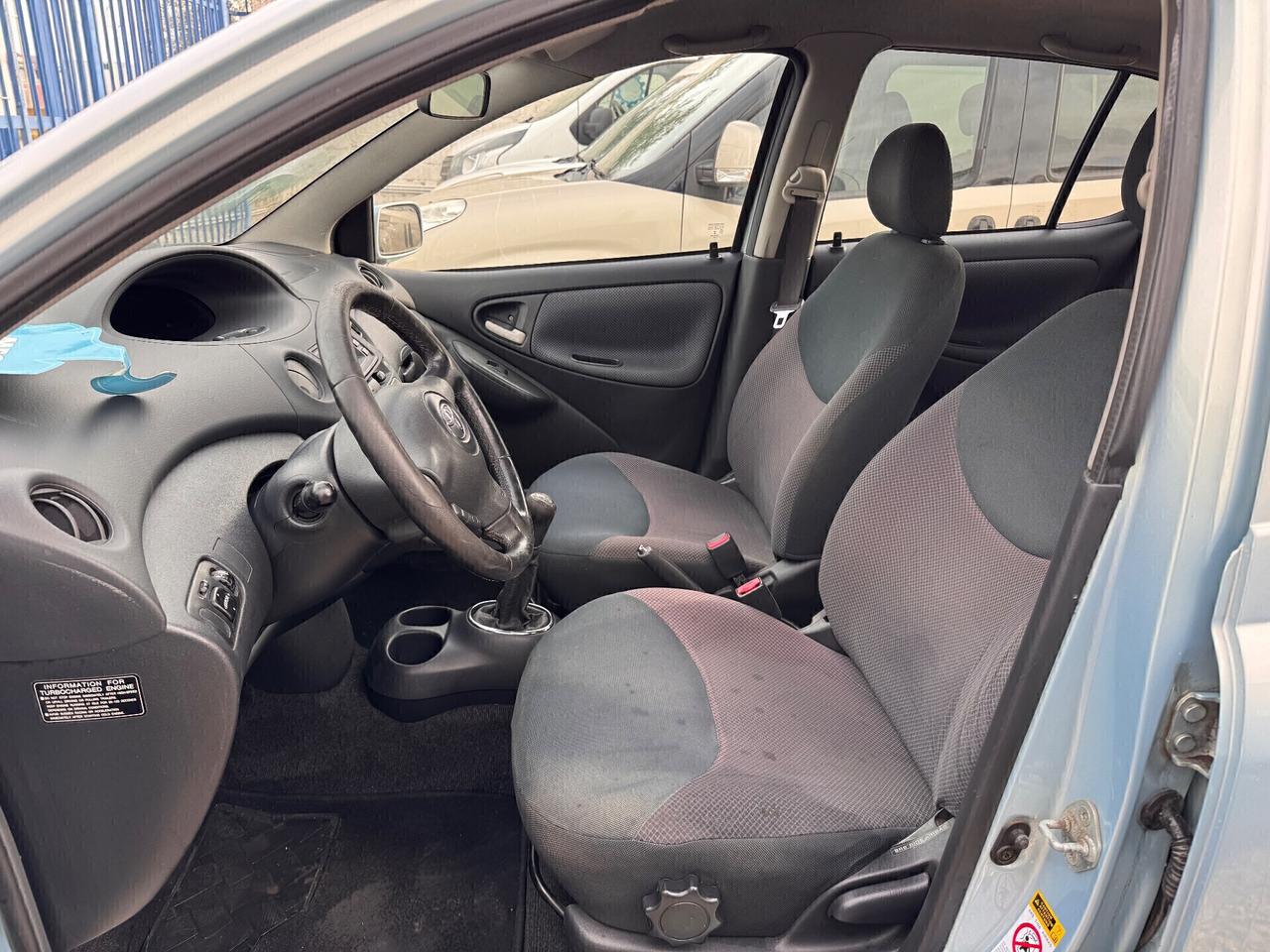 Toyota Yaris 1.4 tdi D-4D cat 5 porte Sol