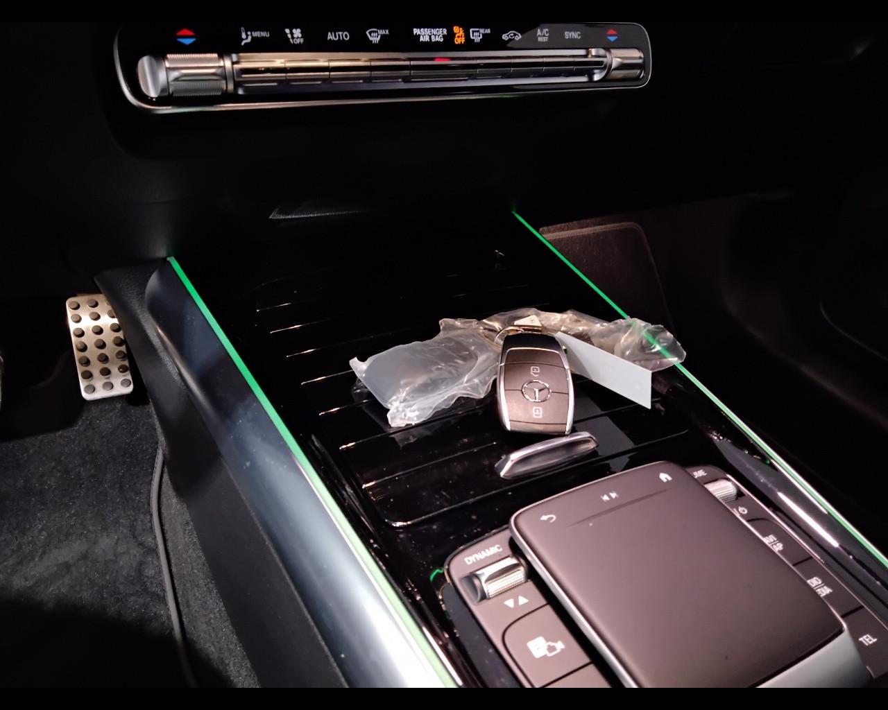 Mercedes-Benz GLA-H247 2020 - GLA 200 d Premium auto