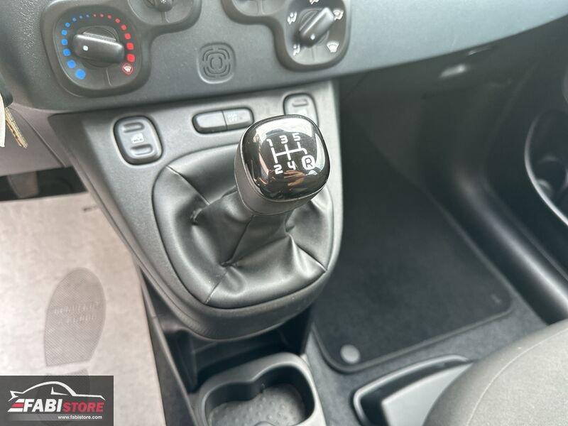 FIAT Panda Panda 1.2 Pop 69 Cv 5 POSTI - Ruotino, Clima, Radio ecc