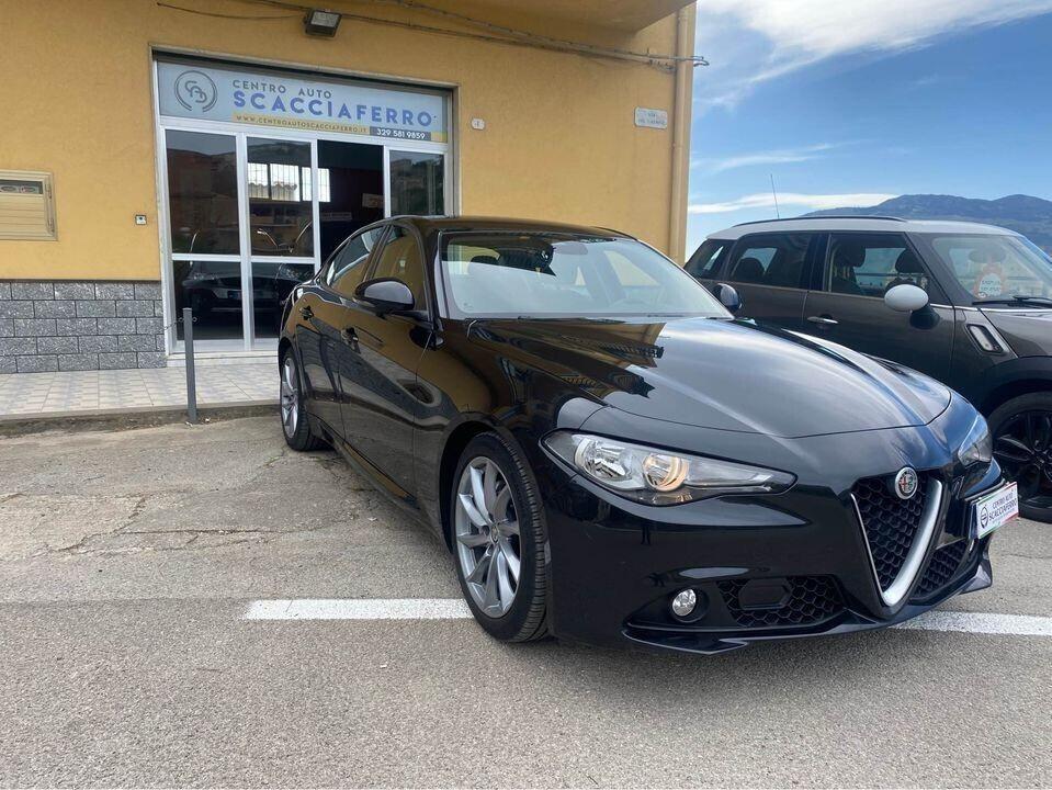 Alfa Romeo Giulia 2.2 Turbodiesel 150 CV AT8 Busin