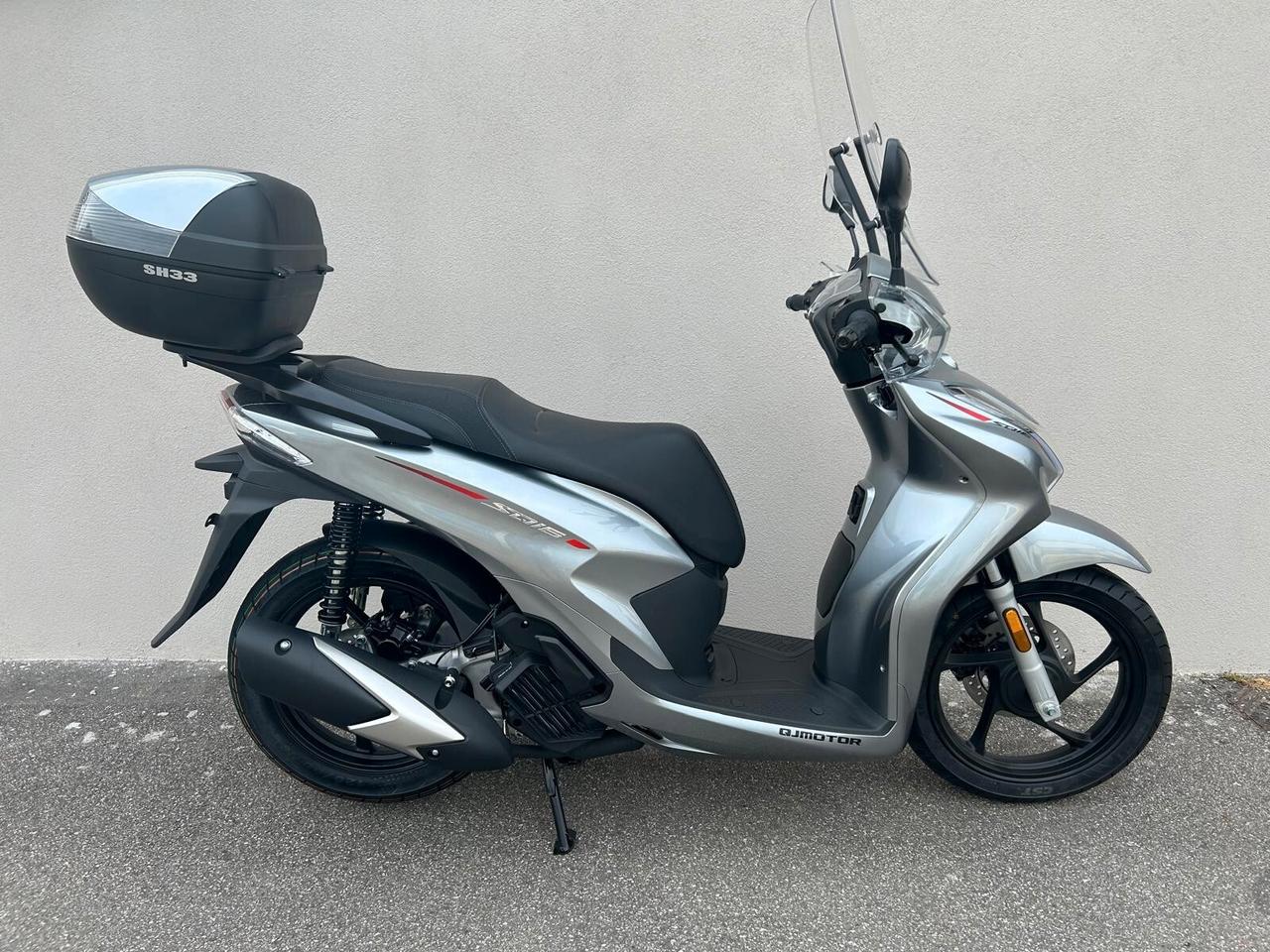 QJ scooter 125. SQ 16 SILVER