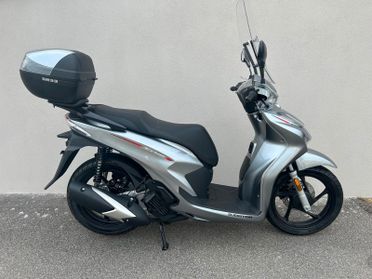 QJ scooter 125. SQ 16 SILVER