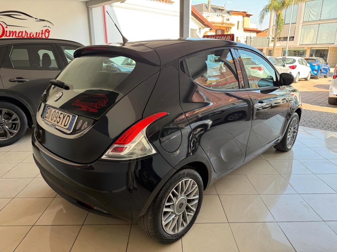LANCIA YPSILON 1.2 BENZINA 50.000 KM 2012