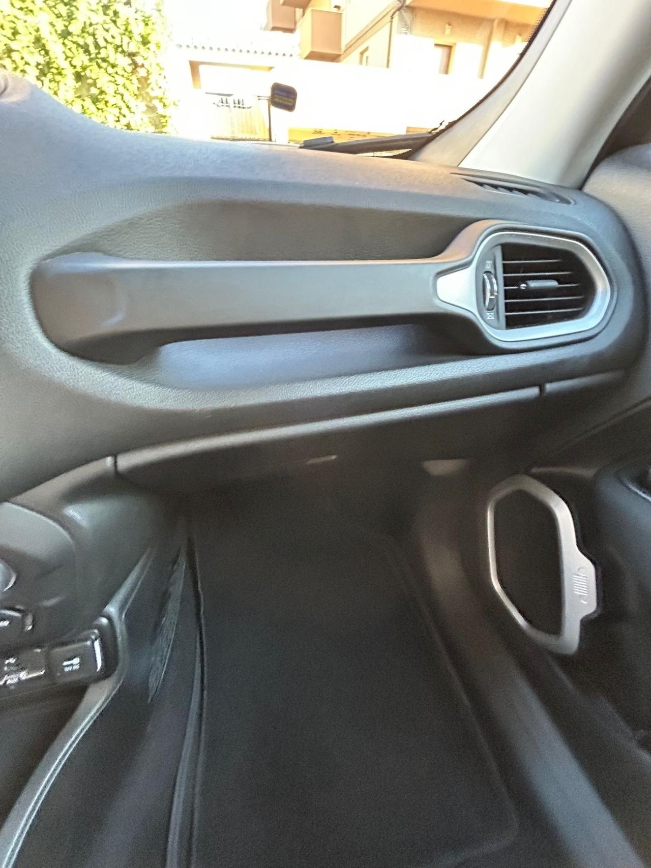 Jeep Renegade 1.6 Mjt 130 CV Longitude