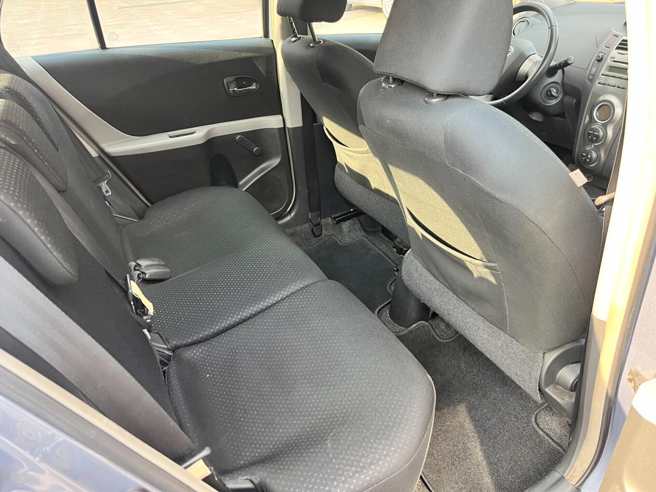 Toyota Yaris 1.0 5 porte Sol