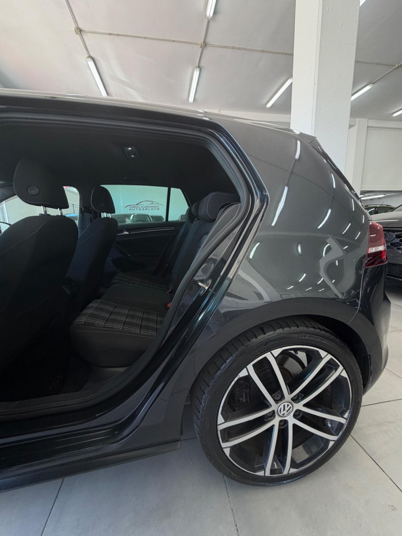 VW GOLF 7 GTD 2.0 TDI DSG 5p. FINANZIABILE