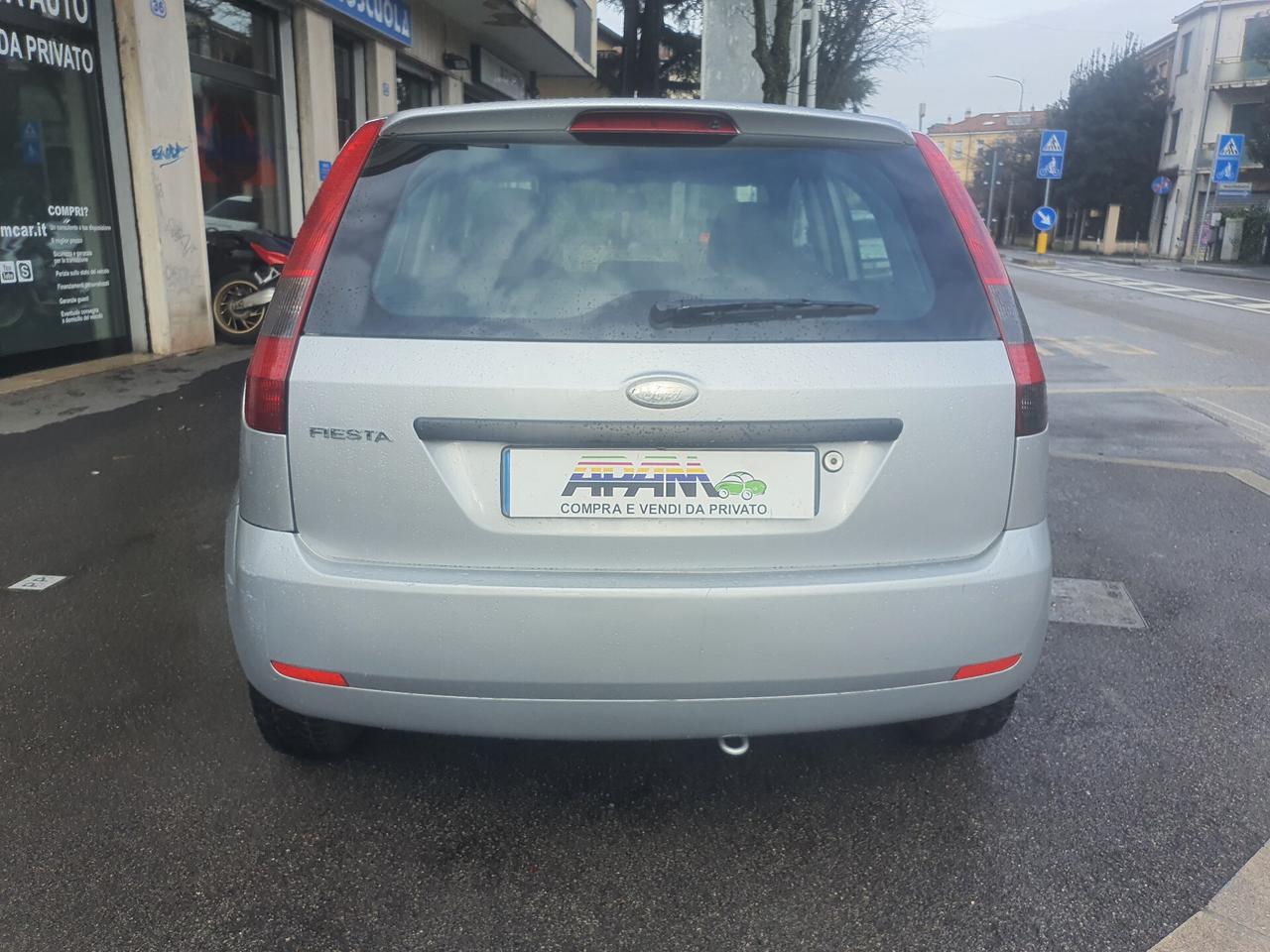 Ford Fiesta 1.2 16V 5p. Ambiente NEOPATENTATI
